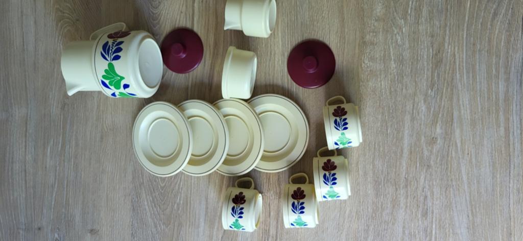 Boerenbont plastic servies, Antiek en Kunst, Antiek | Servies los, Ophalen of Verzenden