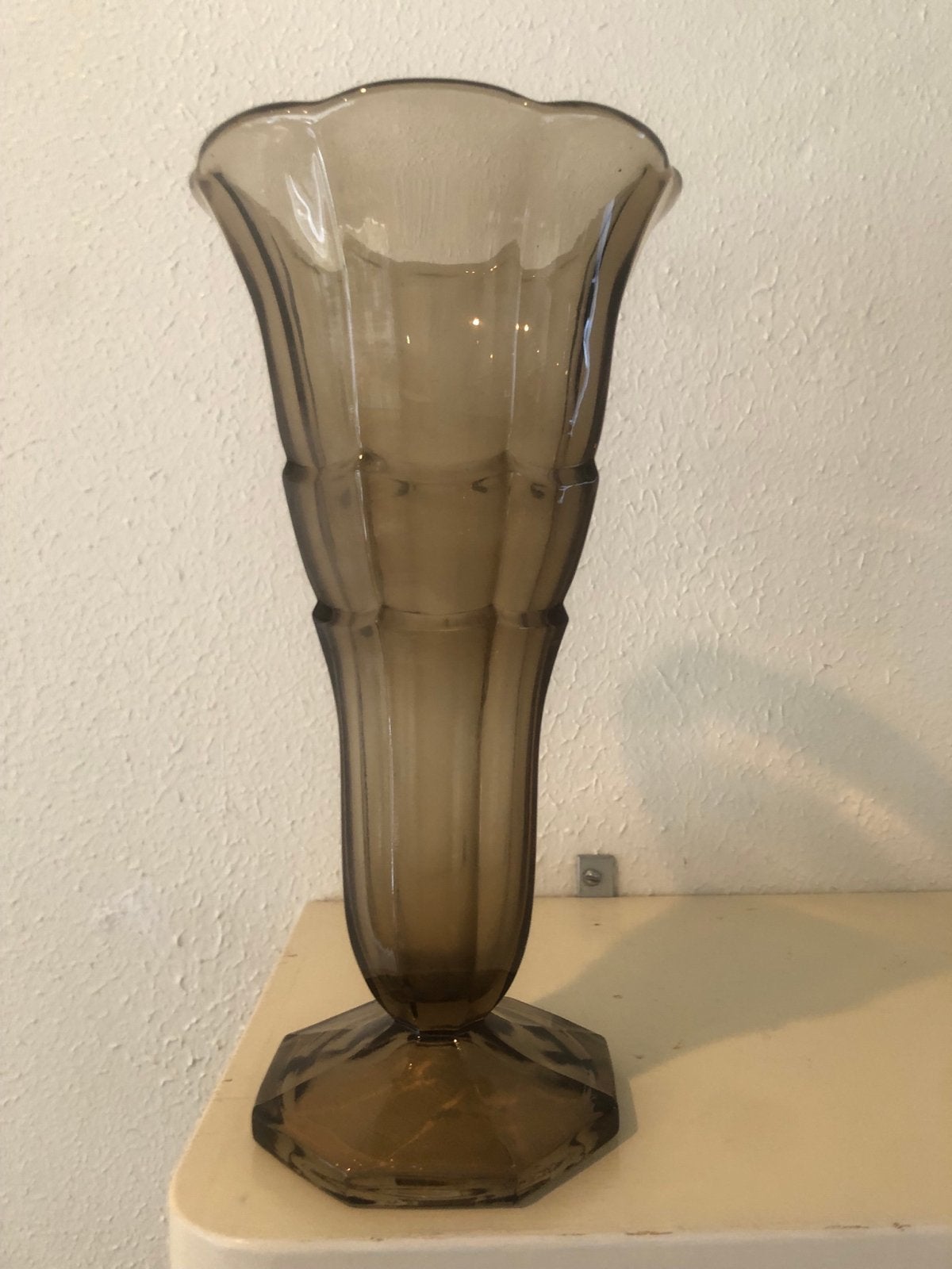 Vintage glazen vaas, rookglas, 25 cm hoog, Ophalen of Verzenden