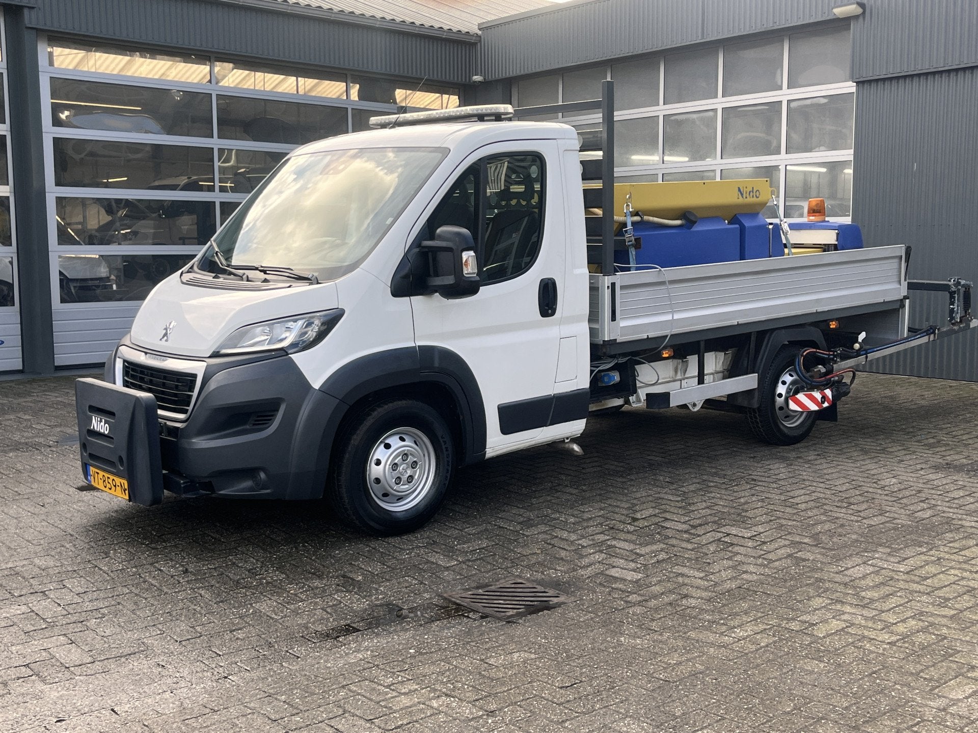 Peugeot Boxer 2.2 HDI Winterdienst Zoutstrooier Nido Open la, Voorwielaandrijving, Euro 5, Gebruikt, Zwart