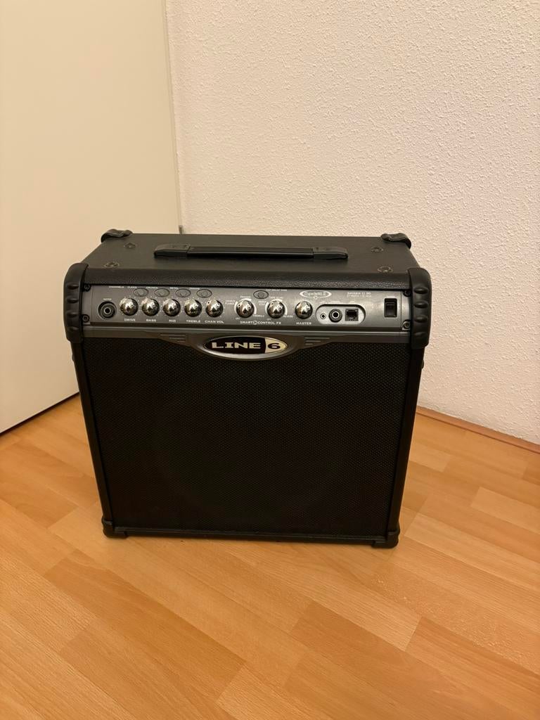 Versterker Line 6 Spider II, Muziek en Instrumenten, Ophalen, Zo goed als nieuw, Gitaar, Minder dan 50 watt