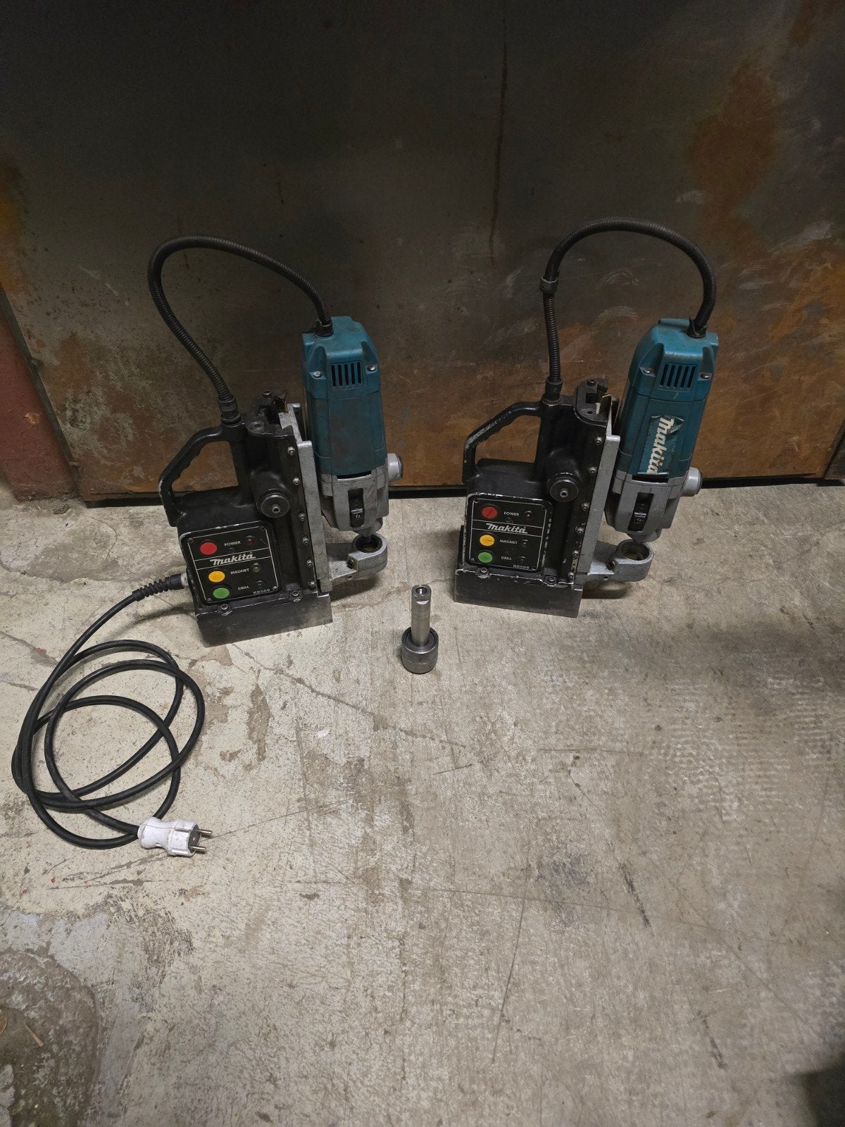 2x Makita HB500 magneetboormachine defect, Doe-het-zelf en Verbouw, Ophalen of Verzenden, Gebruikt