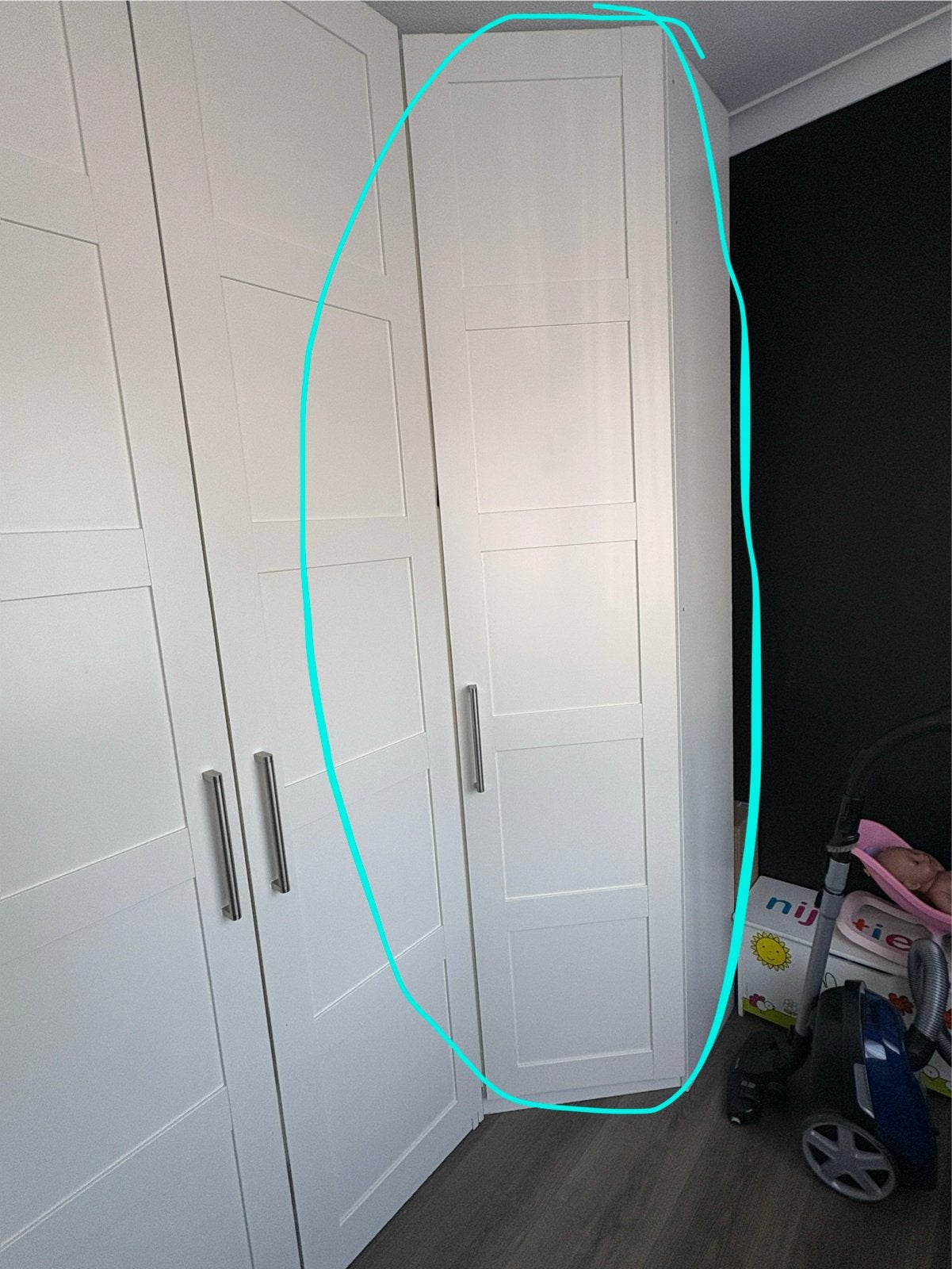 Witte IKEA Pax hoekkast met deur, planken en roede, Huis en Inrichting, Kasten | Kledingkasten, Ophalen, Gebruikt, 200 cm of meer