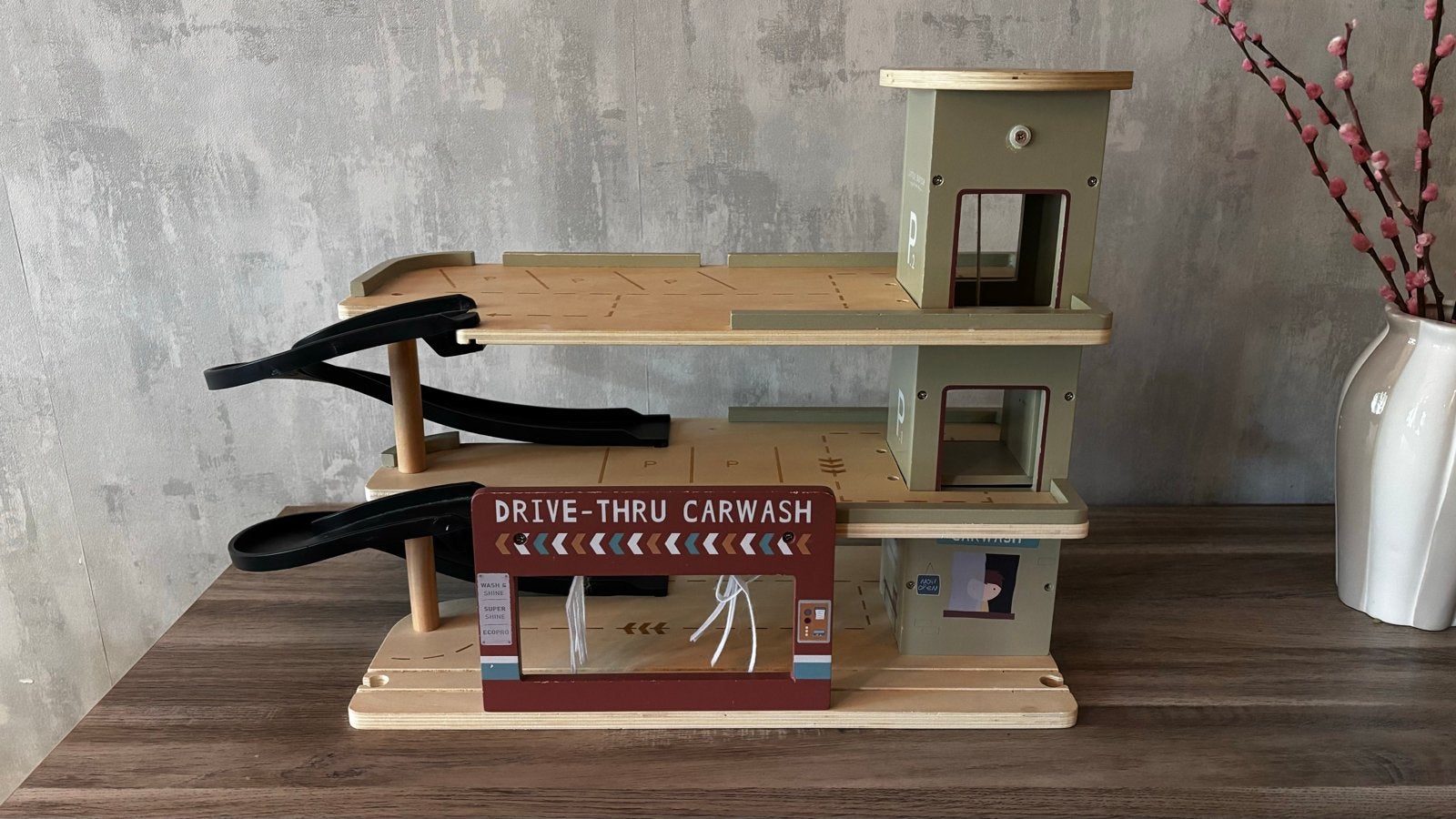 Houten parkeergarage met wasstraat - Little Dutch, Ophalen, Gebruikt