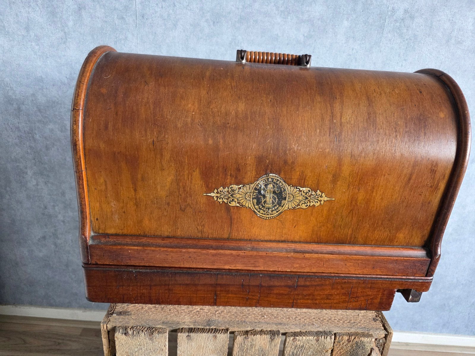 Antieke Singer Naaimachine met Houten Kap, Ophalen