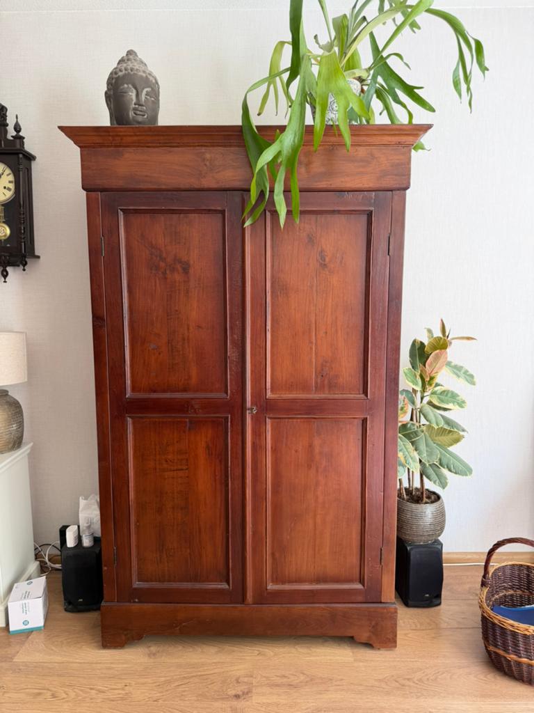 Tv kast, Ophalen