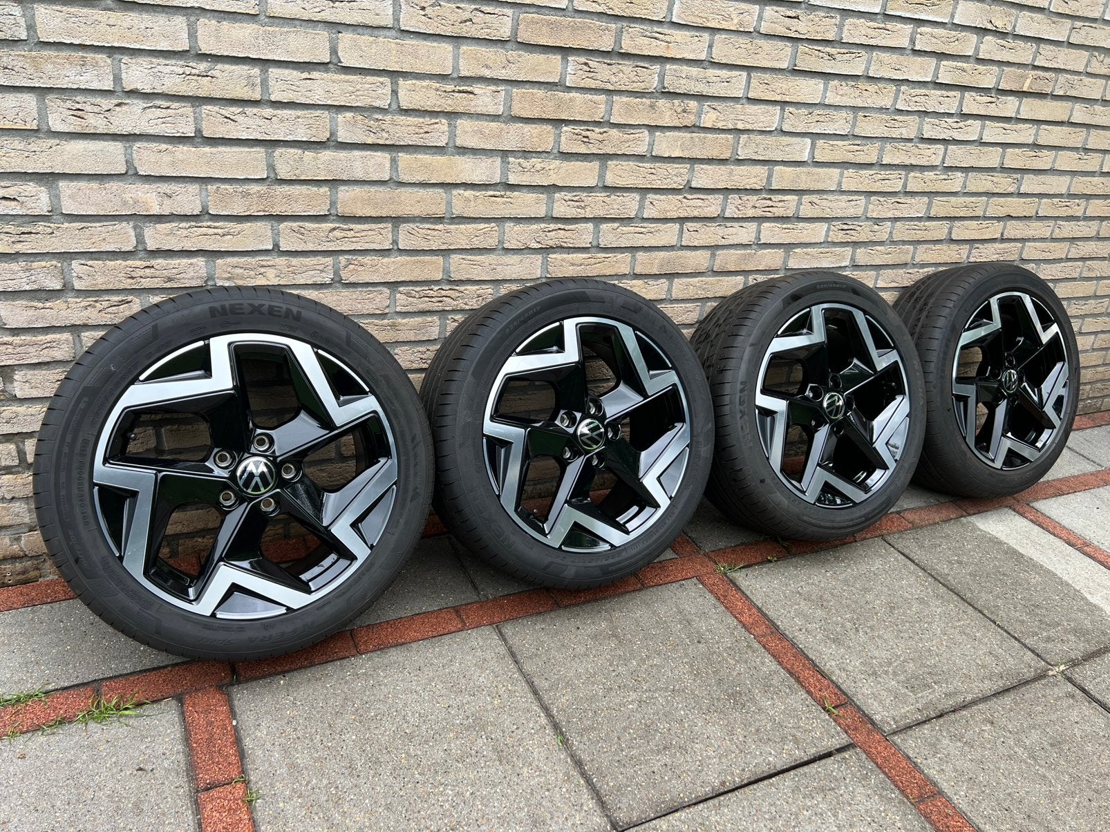 17 inch ORG VW golf 8 velgen met banden 5x112, Auto-onderdelen, Banden en Velgen, Ophalen, 17 inch, Zomerbanden, 225 mm
