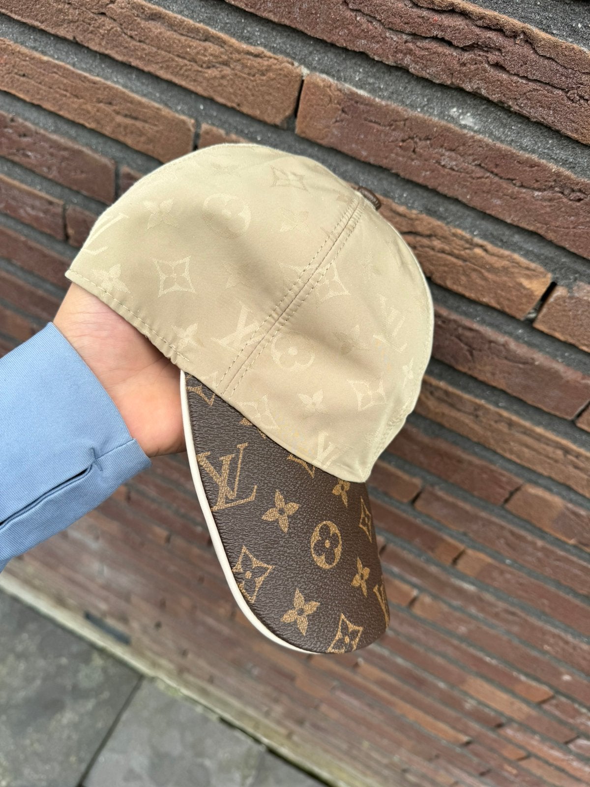 Lv cap, Kleding | Heren, Ophalen of Verzenden, Zo goed als nieuw