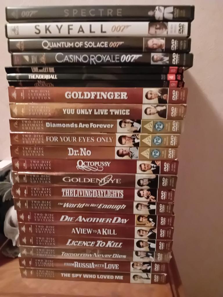 James Bond DVD Collectie - 22 Films, Vanaf 12 jaar, Ophalen, Gebruikt, Actiethriller