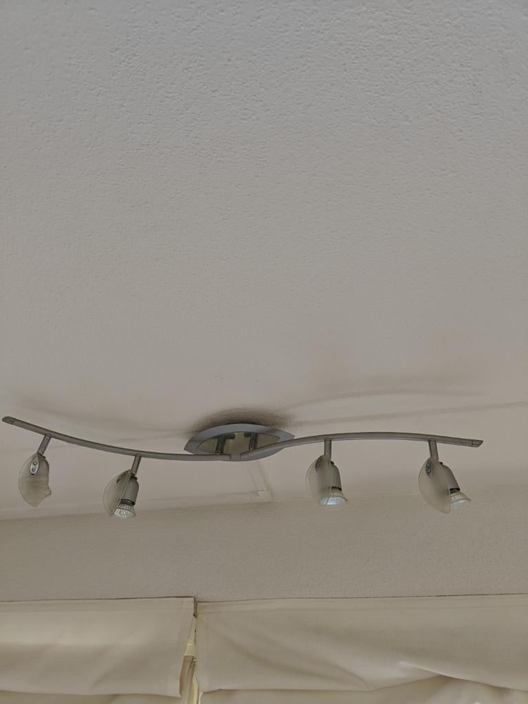 Moderne plafondspot met 4 richtbare LED-lampen, Huis en Inrichting, Lampen | Spots, Gebruikt, Metaal of Aluminium, Ophalen of Verzenden