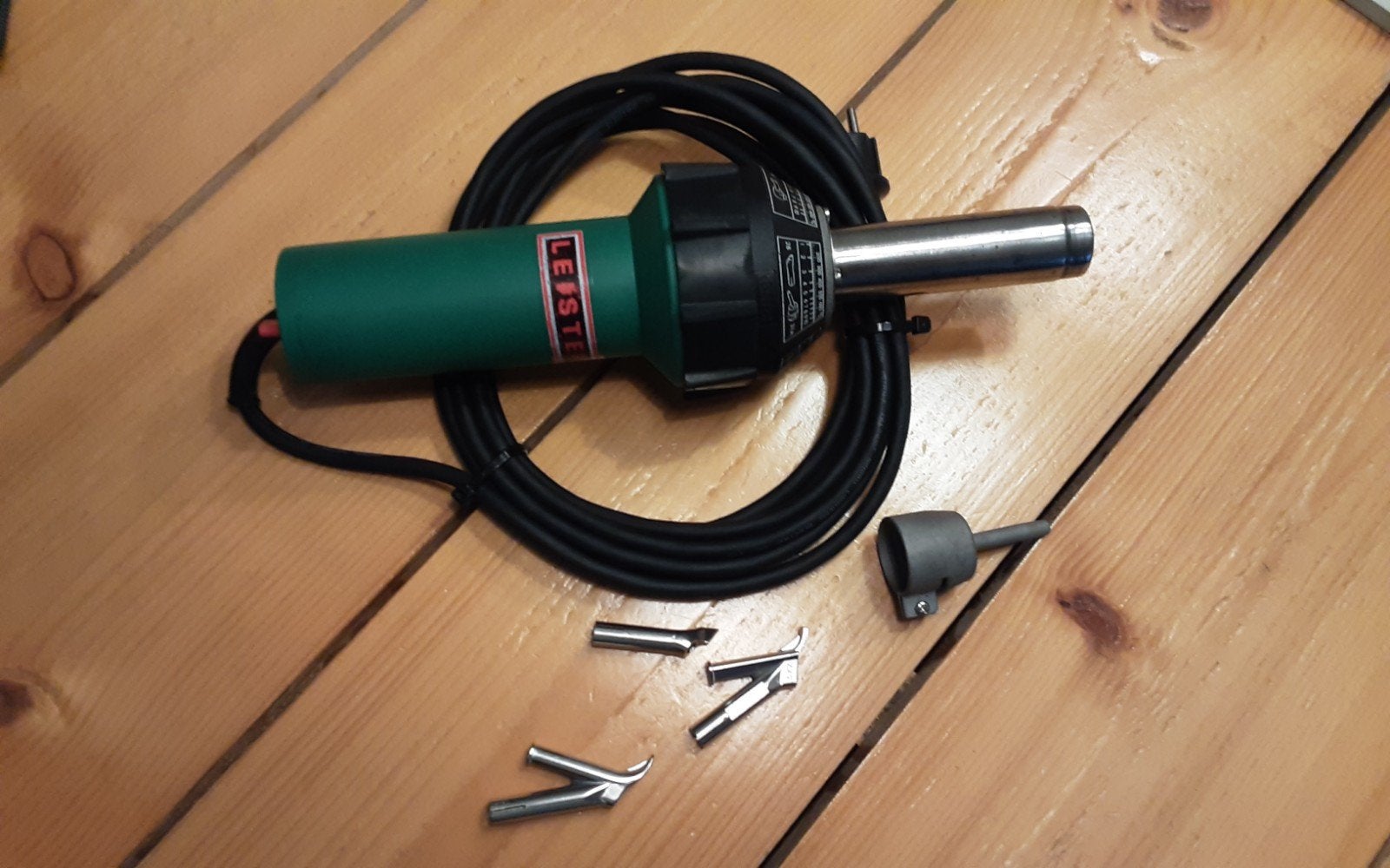 leister triac s kunststof las föhn Inclusief accessoires, Ophalen of Verzenden, Nieuw, 1000 watt of meer, Haakse handslijpmachine