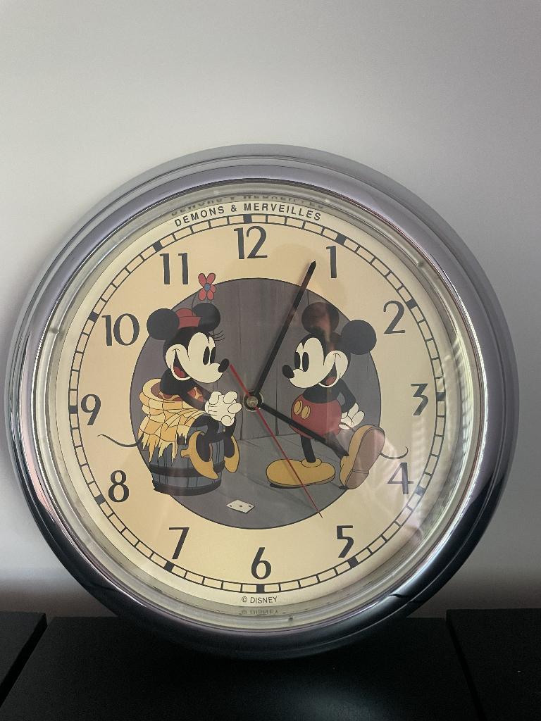 Mickey & Minni klok, Ophalen of Verzenden, Mickey Mouse, Zo goed als nieuw, Overige typen