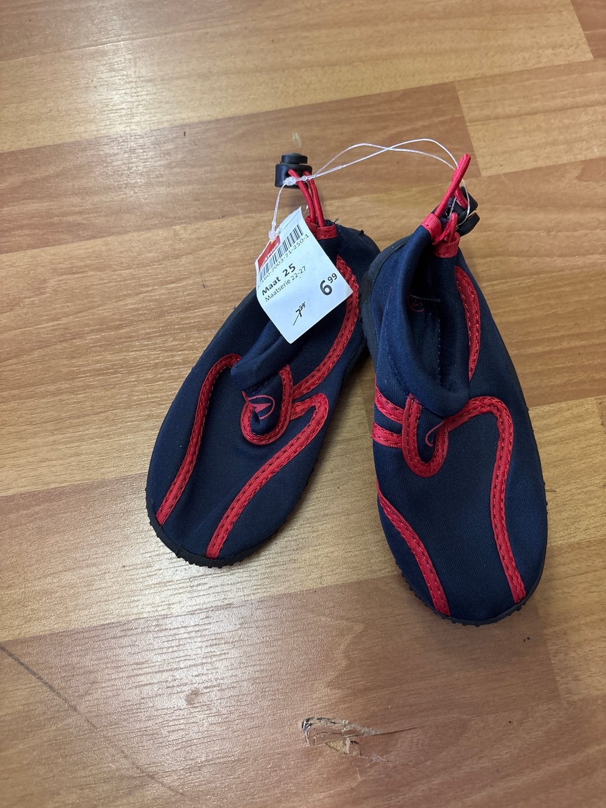 Nieuwe waterschoenen maat 25, Ophalen, Nieuw, Schoenen
