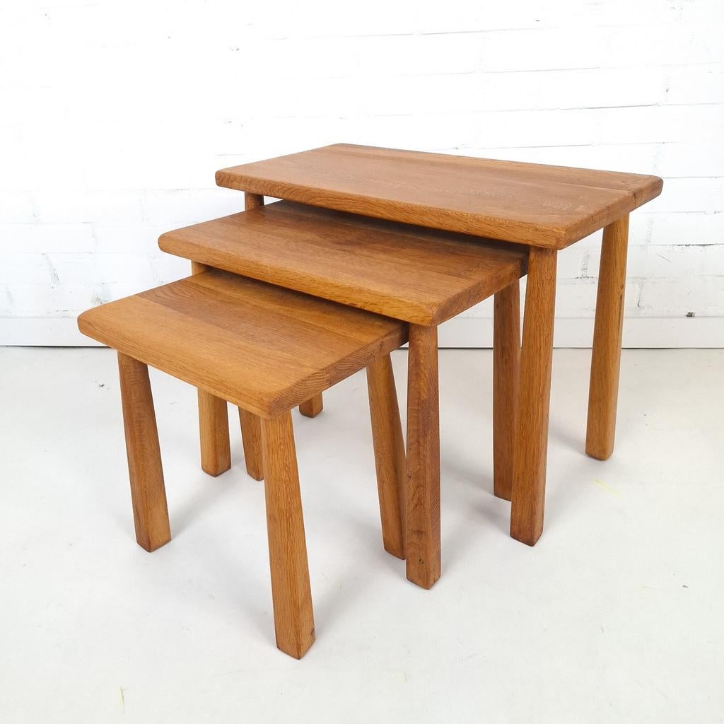 Vintage brutalist jaren 60/70 eikenhout nesting tables, Ophalen of Verzenden