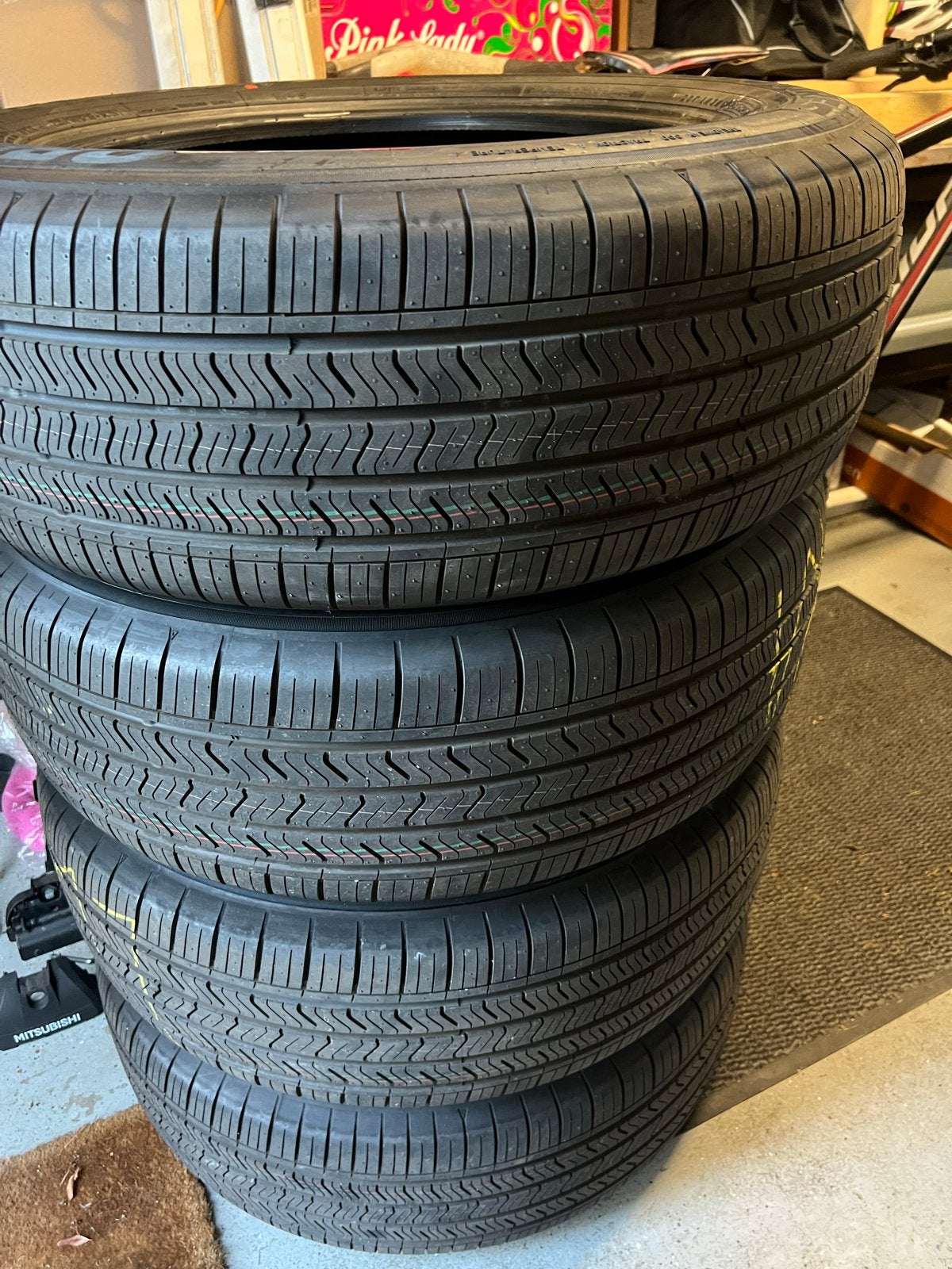 Nieuwe Set van 4 Open Country H/T banden - 235/60R18, Ophalen, 18 inch, Nieuw, 235 mm