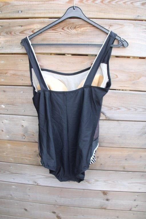Badpak zwart/ wit/ bruin Sunflair mt 46B cup Vaste prijs, Kleding | Dames, Zwart, Badpak, Ophalen of Verzenden, Zo goed als nieuw