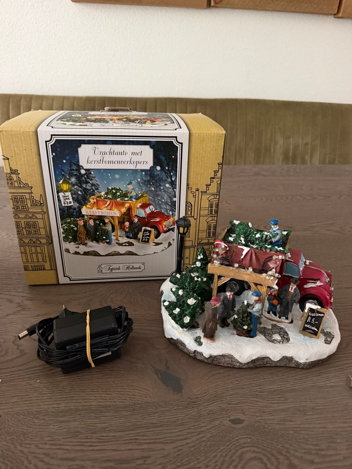 Typisch Hollands kerstbomen verkoop - miniatuur, Ophalen of Verzenden, Zo goed als nieuw