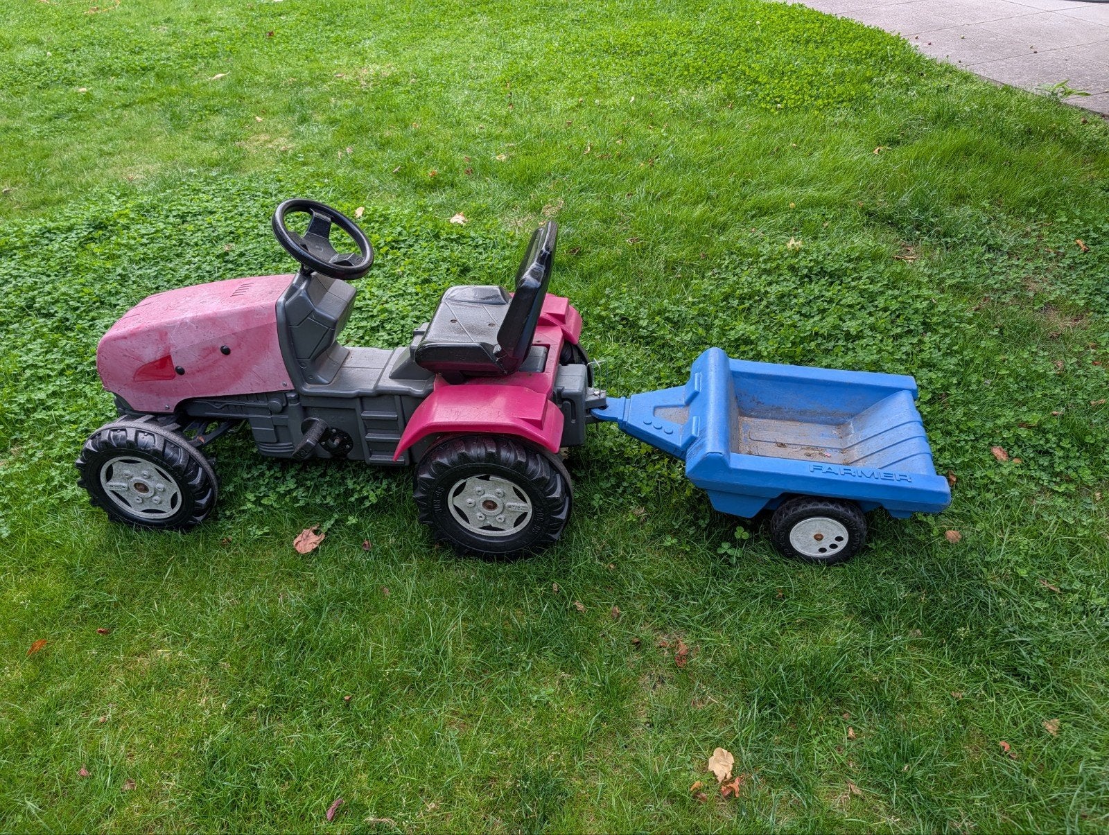 Rode traptractor met aanhanger voor kinderen, Ophalen, Gebruikt, Trapvoertuig