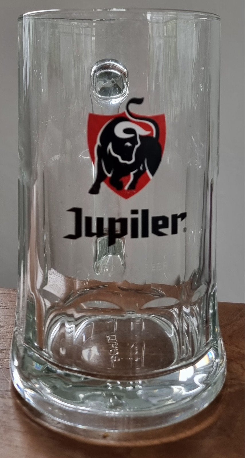 Prachtige grote Jupiler bierpul - 0,5 liter - met logo IZGST, Ophalen of Verzenden, Zo goed als nieuw, Glas of Glazen, Jupiler