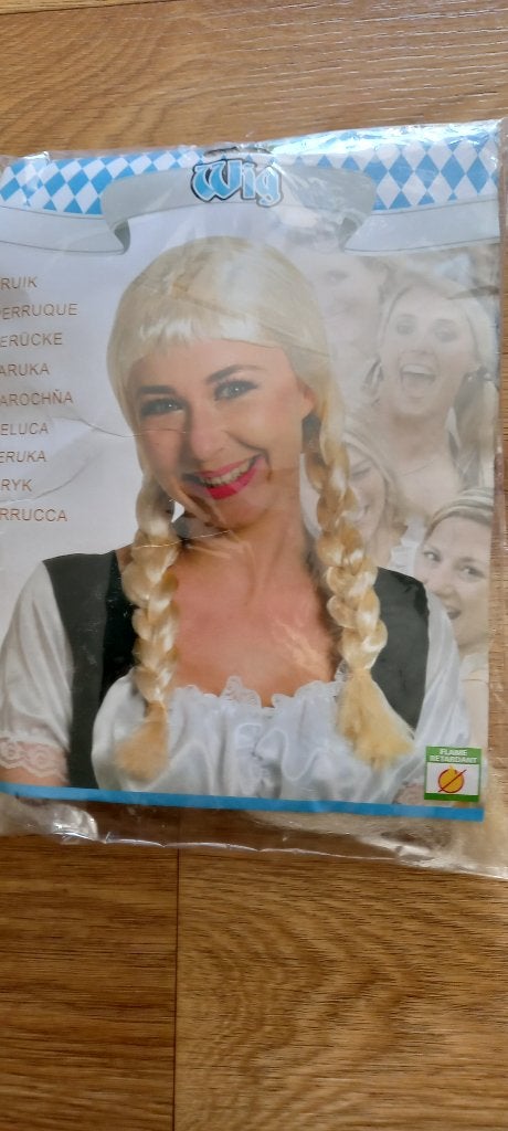 Tiroler damespruik Heidi blond Nieuw., Kleding | Dames, Carnavalskleding en Feestkleding, Ophalen of Verzenden, Nieuw, Maat 46/48 (XL) of groter