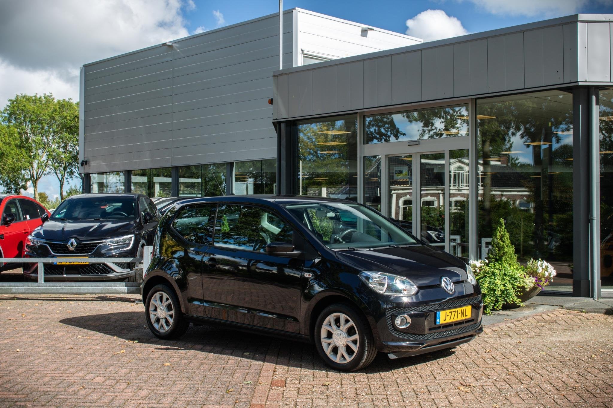 Volkswagen Up! 1.0 high up! | Airco | Parkeersensoren | Stoe, Auto's, Voorwielaandrijving, Euro 5, Stof, Gebruikt