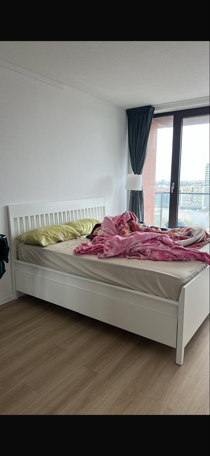 Zo goed als nieuw tweepersoonsbed met opberglades, Ophalen, Verstelbaar, Wit, Tweepersoons