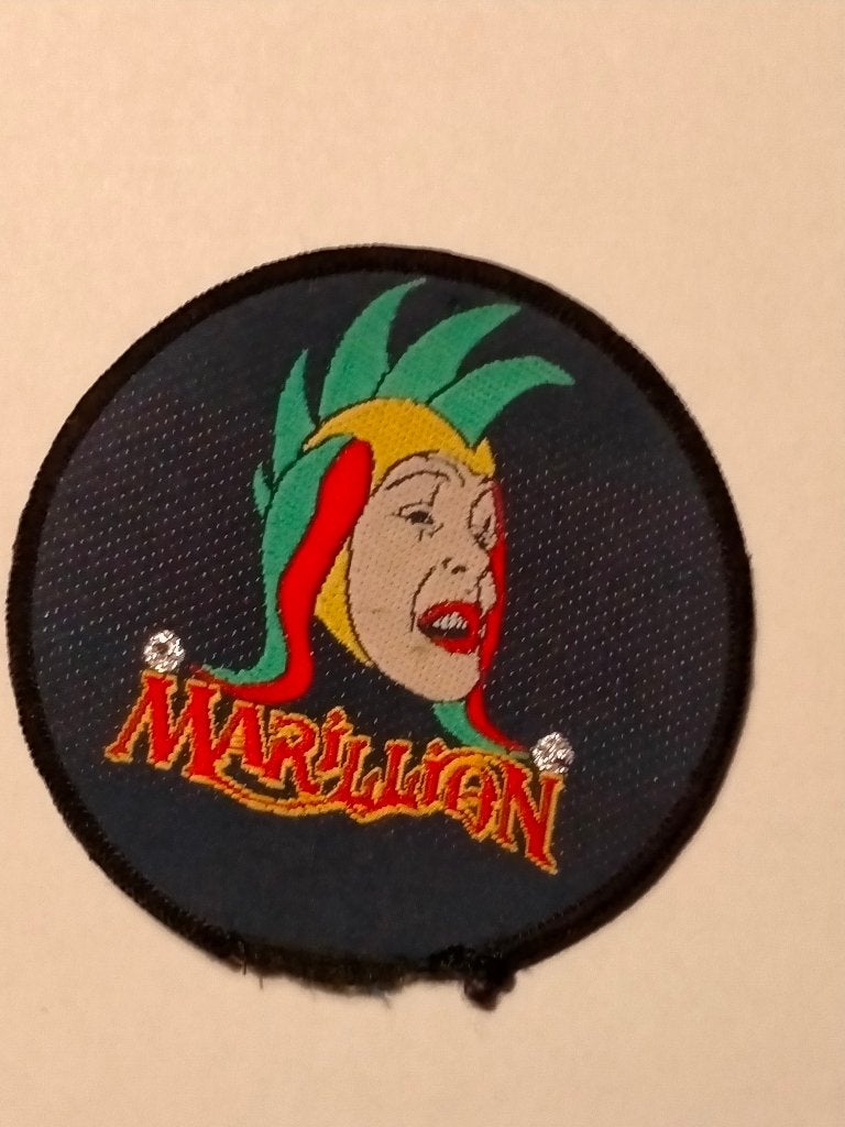 Marillion Jester vintage band rock patch kleding embleem, Verzamelen, Ophalen of Verzenden, Gebruikt, Kleding