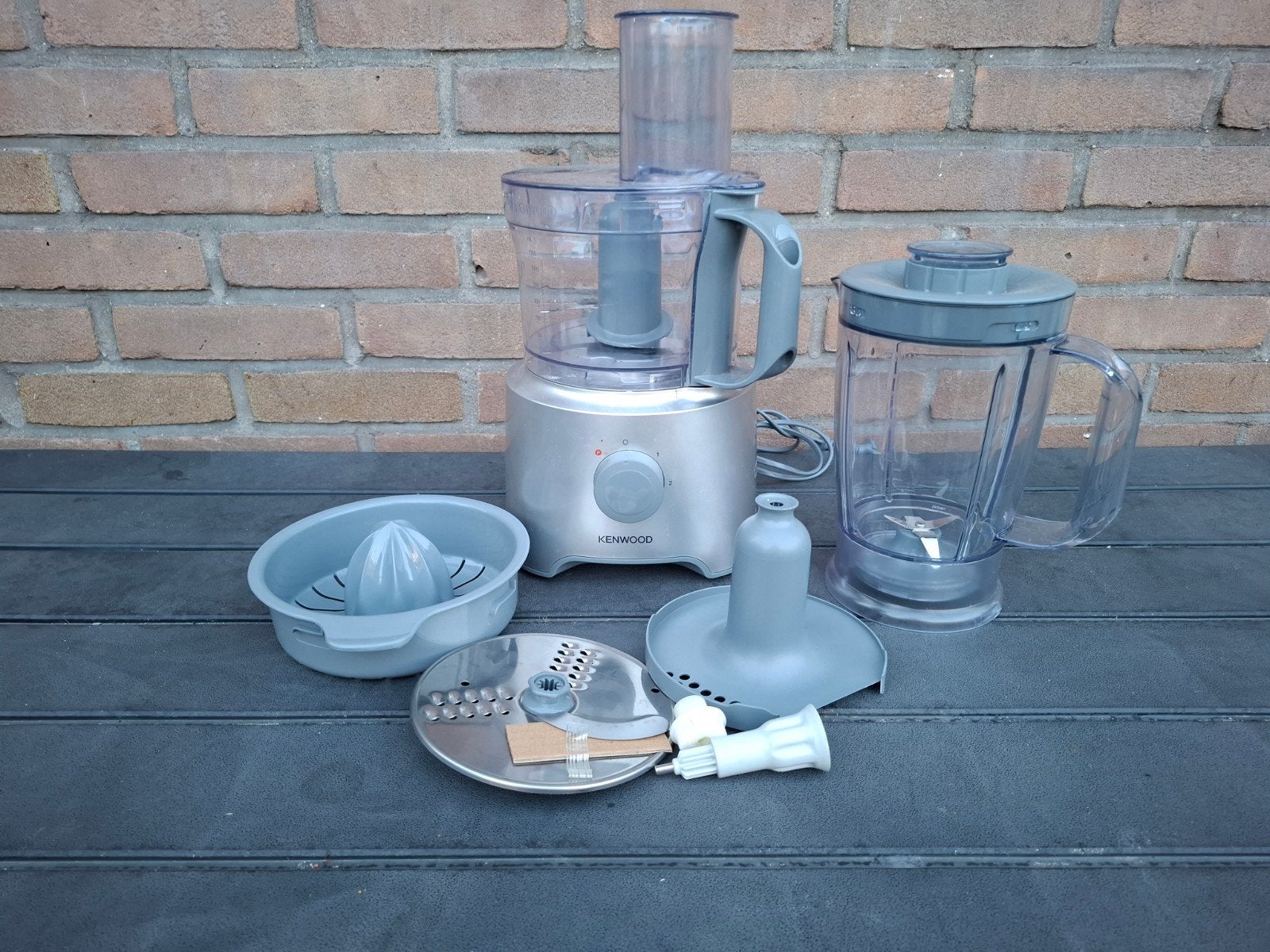 kenwood keukenmachine FDP30, Ophalen of Verzenden, Zo goed als nieuw, 3 snelheden of meer