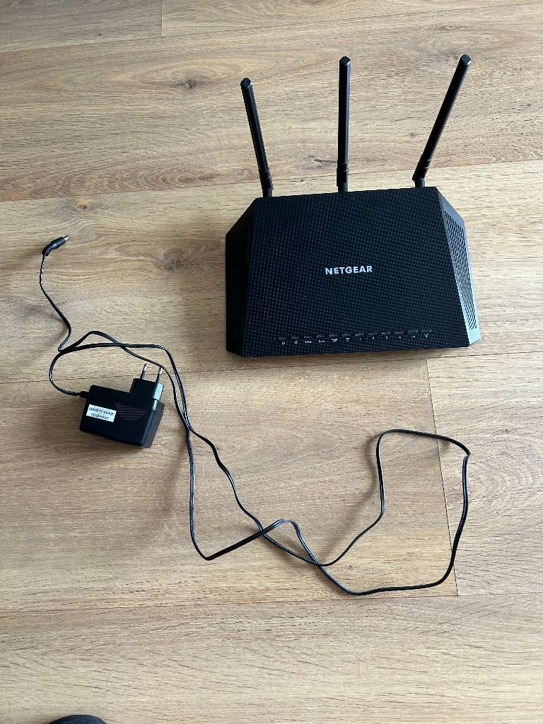 Netgear Nighthawk R6700V3 DD-wrt router, Ophalen of Verzenden, Gebruikt, Router, Netgear Nighthawk