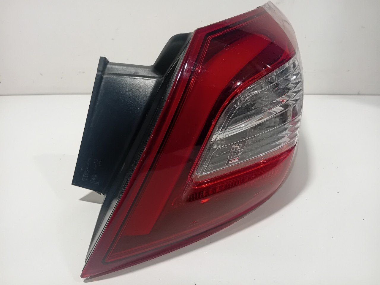 Achterlicht carrosserie rechts Peugeot 308, Onderdelen@venauto.nl, Van der Ven Autorecycling B.V., Gebruikt, Ettenseweg 76, 4706 PB Roosendaal, The Netherlands