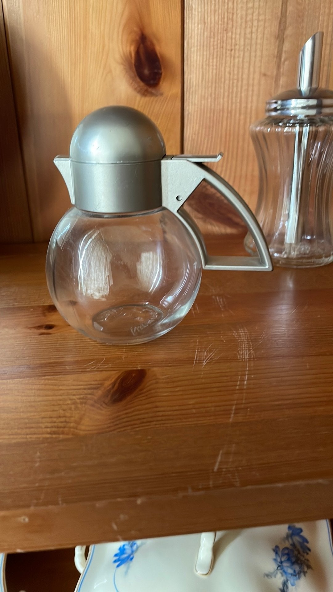 Afsluitbaar melkkannetje, Ophalen, Zo goed als nieuw