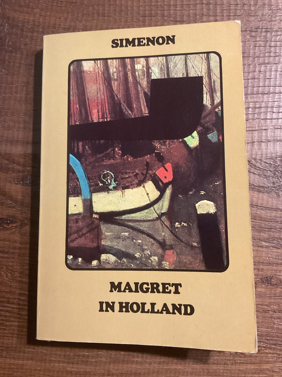 Zwarte Beertjes Pocket 539 - Maigret in Holland (1980), Ophalen of Verzenden, Gelezen