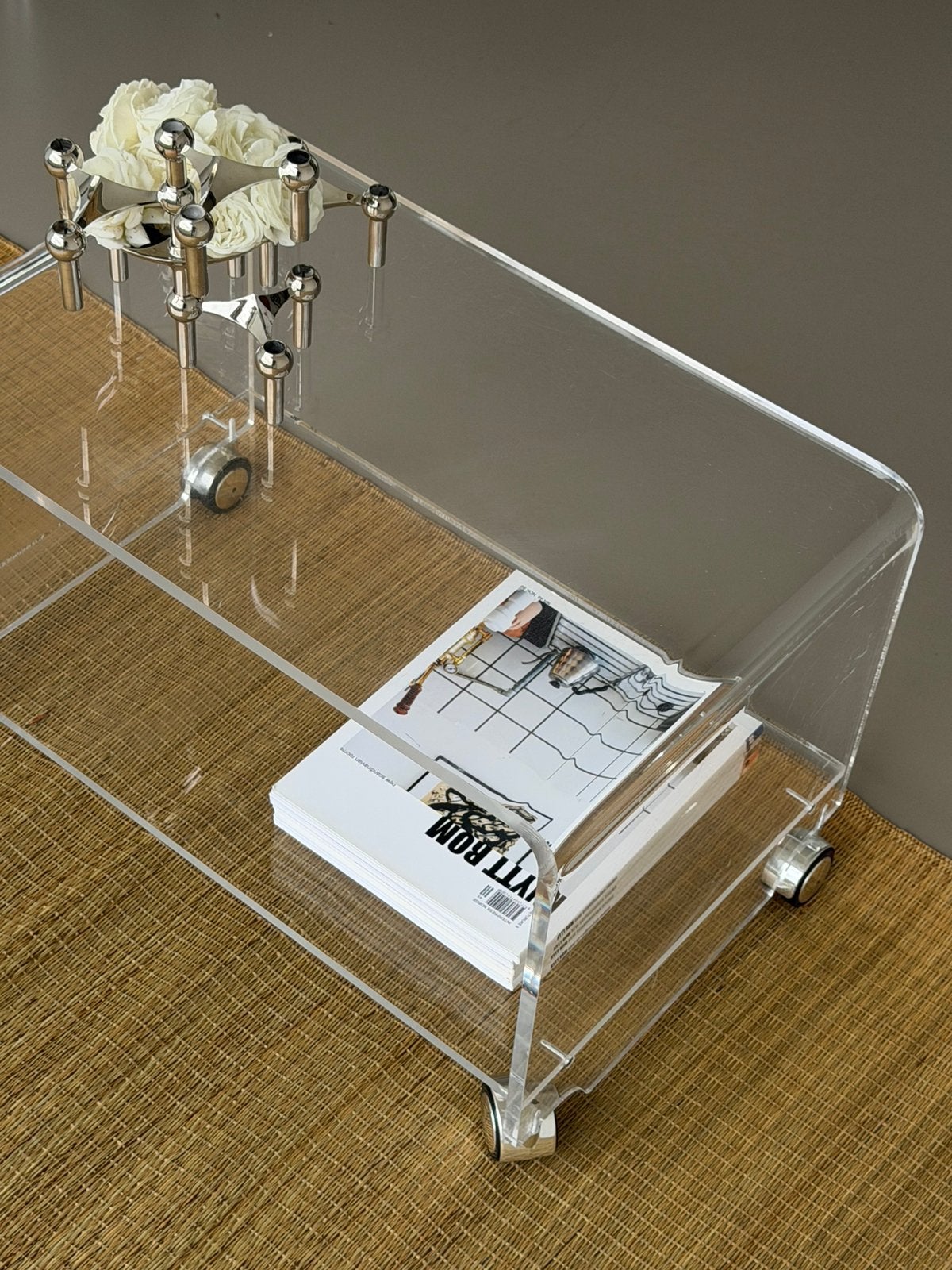 Vintage plexiglas acryl bijzettafel trolley space age retro, Gebruikt, 50 tot 75 cm, Ophalen of Verzenden, Rechthoekig