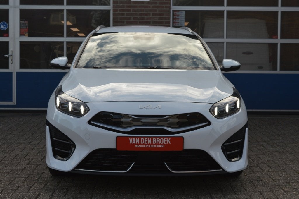 Kia Ceed Sportswagon 1.6 GDI PHEV | CAMERA - 1e EIG, Auto's, Kia, Automaat, Gebruikt, Leder en Stof, Wit