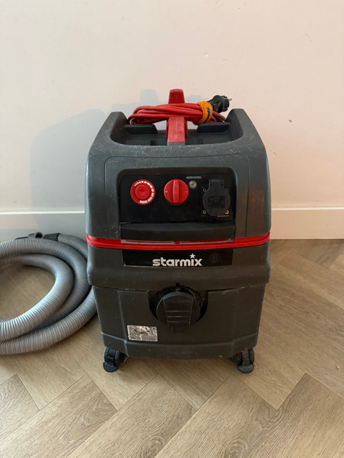 Starmix L-1625 bouwstofzuiger incl slang, Ophalen, Zo goed als nieuw