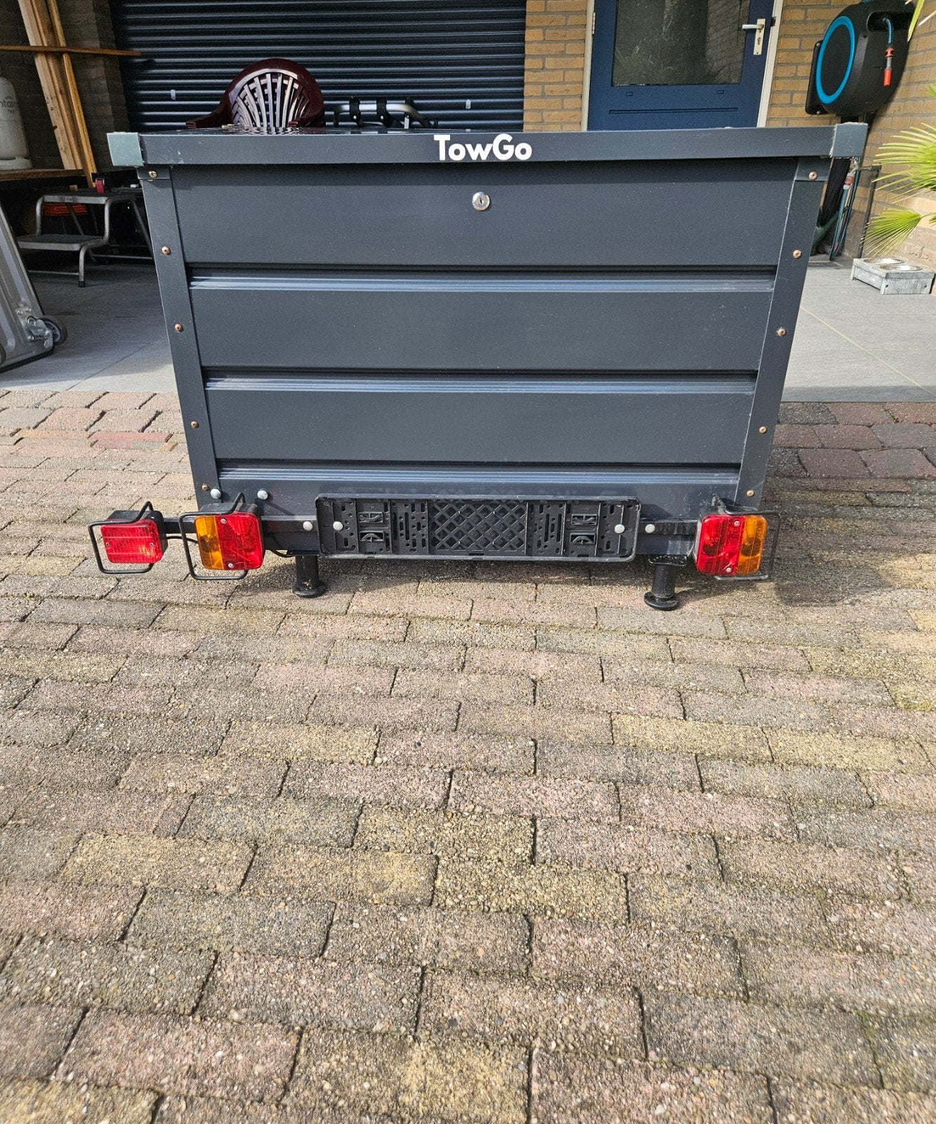 TowGo trekhaak koffer 350 liter inhoud, Ophalen, Gebruikt