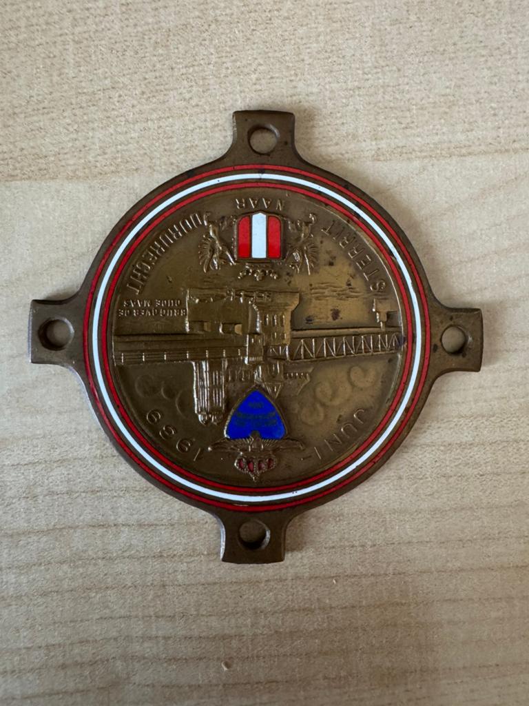 Antieke grillbadge KNMV 1939 sterrit Dordrecht Oldtimer Maas, Ophalen of Verzenden, Gebruikt, Auto's