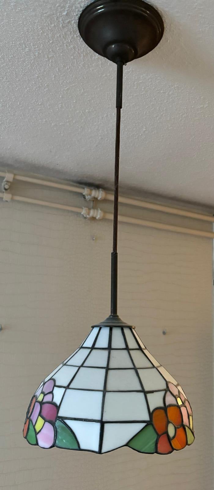 Tiffany stijl hanglamp met bloemen, Ophalen, Zo goed als nieuw, Glas