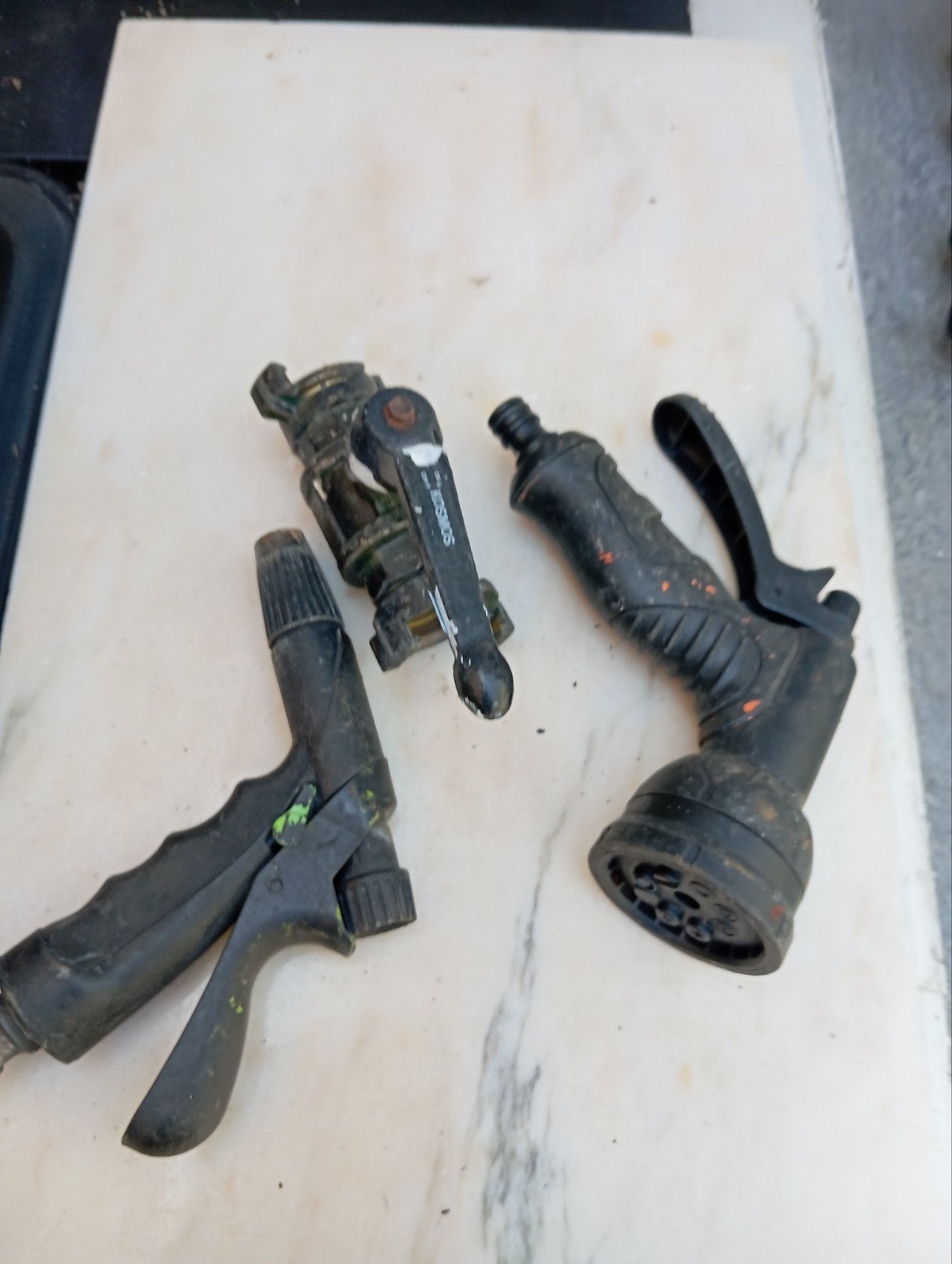 2 hand sproeiers en 1 afsluiter 3)4, Doe-het-zelf en Verbouw, Ophalen of Verzenden, Minder dan 150 ampère, Overige typen
