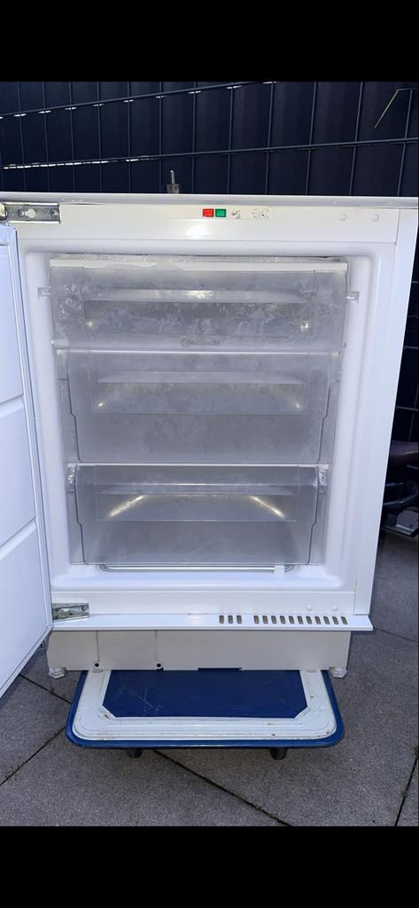 Bauknecht vriezer met 3 lades, compact en efficiënt, Witgoed en Apparatuur, Koelkasten en IJskasten, 85 tot 120 cm, Gebruikt, 75 tot 100 liter