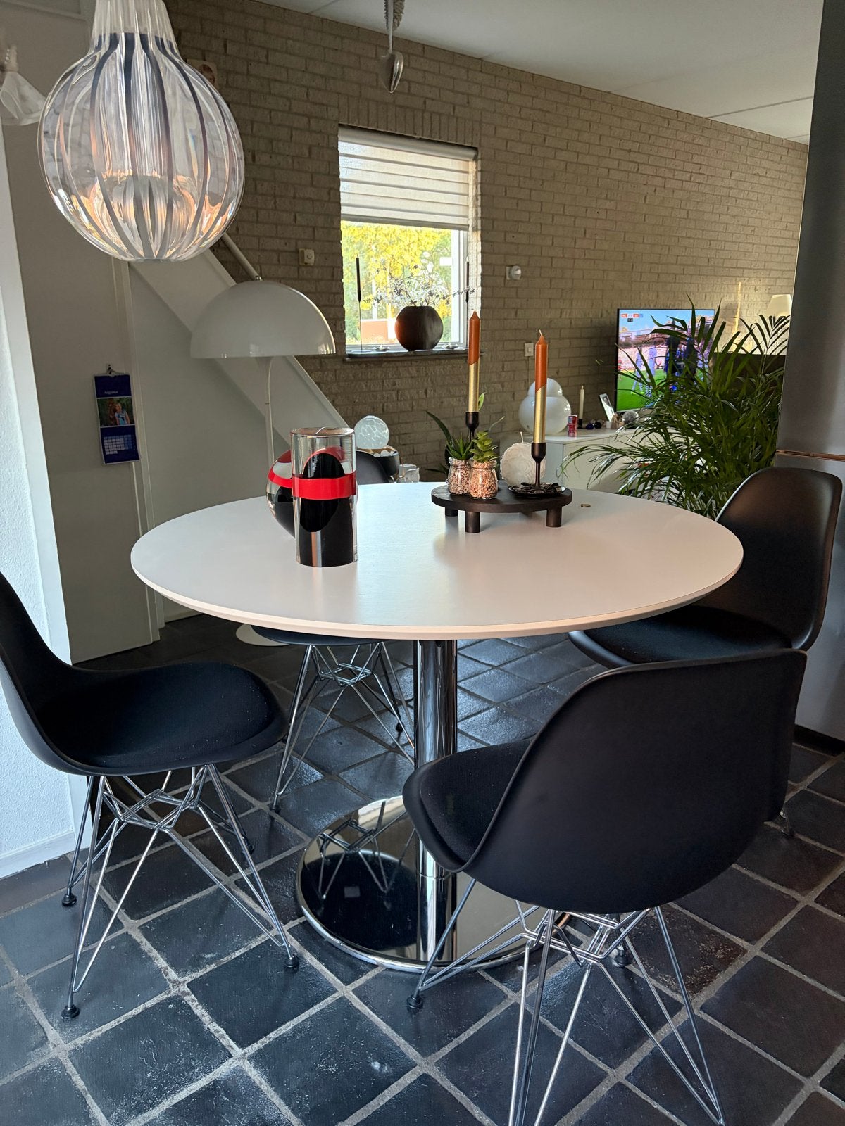 Pastoe eettafel 120 cm met design stoelen - Zo goed als nieu, Huis en Inrichting, Tafels | Eettafels, Ophalen, Kunststof, 100 tot 150 cm