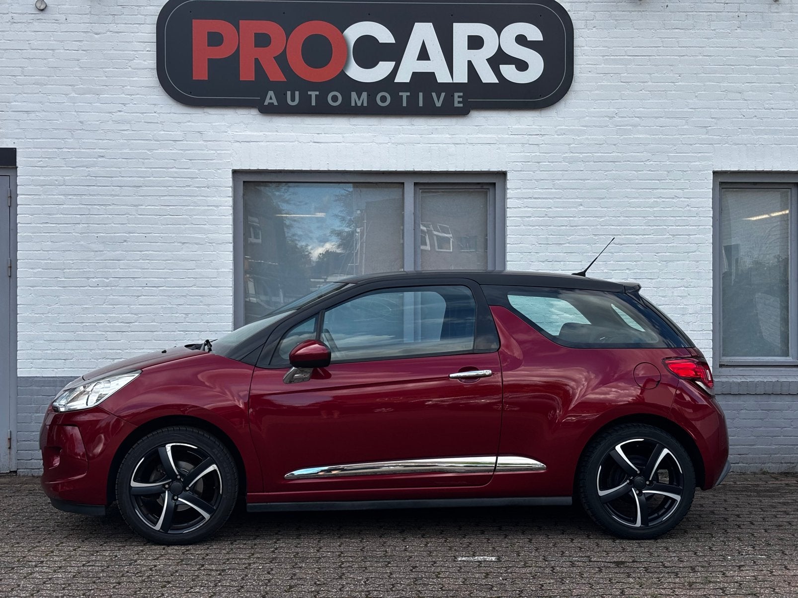 Citroën DS3 1.4 VTI Chic / Airco / Boekjes / CruiseC., Auto's, Stof, 40 €/maand, Origineel Nederlands, Overige kleuren