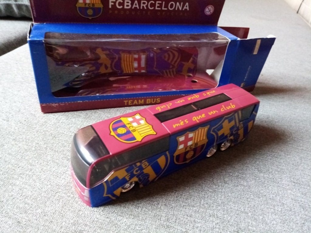 Teambus FC BARCELONA (miniatuur), Ophalen of Verzenden, Zo goed als nieuw, Bus of Vrachtwagen, Overige merken