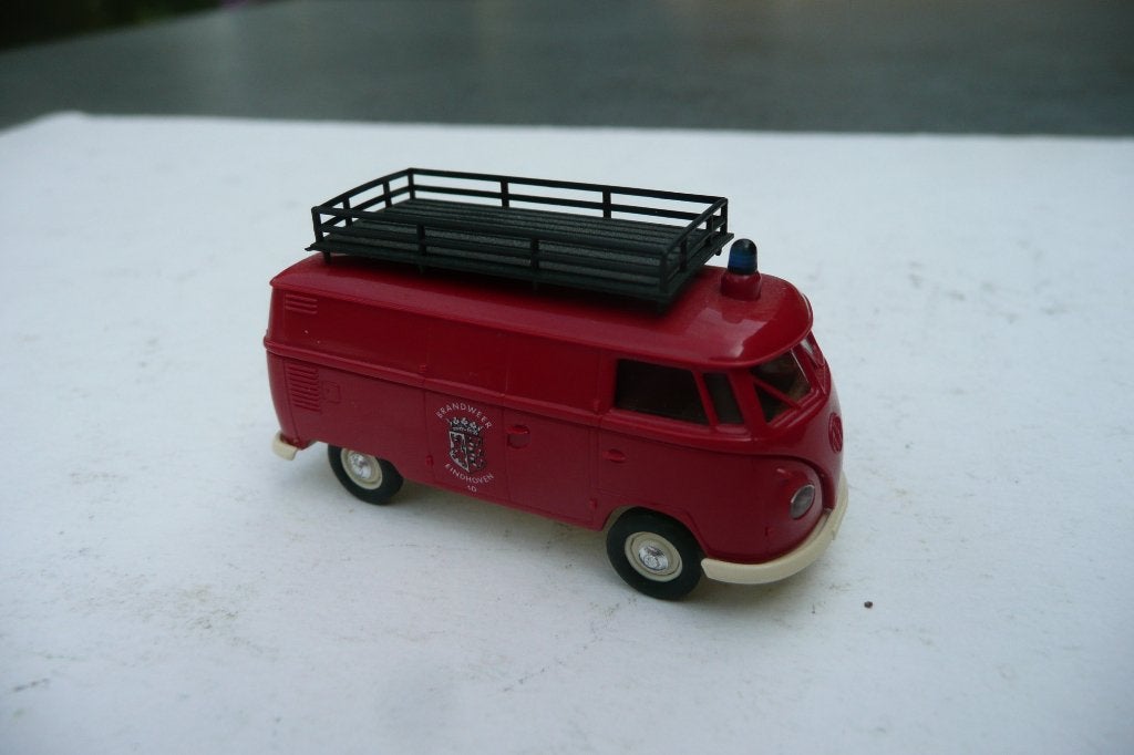Brekina VW t1 Volkswagen T1 brandweer Eindhoven Nederland, Hobby en Vrije tijd, Ophalen of Verzenden, Zo goed als nieuw, Bus of Vrachtwagen
