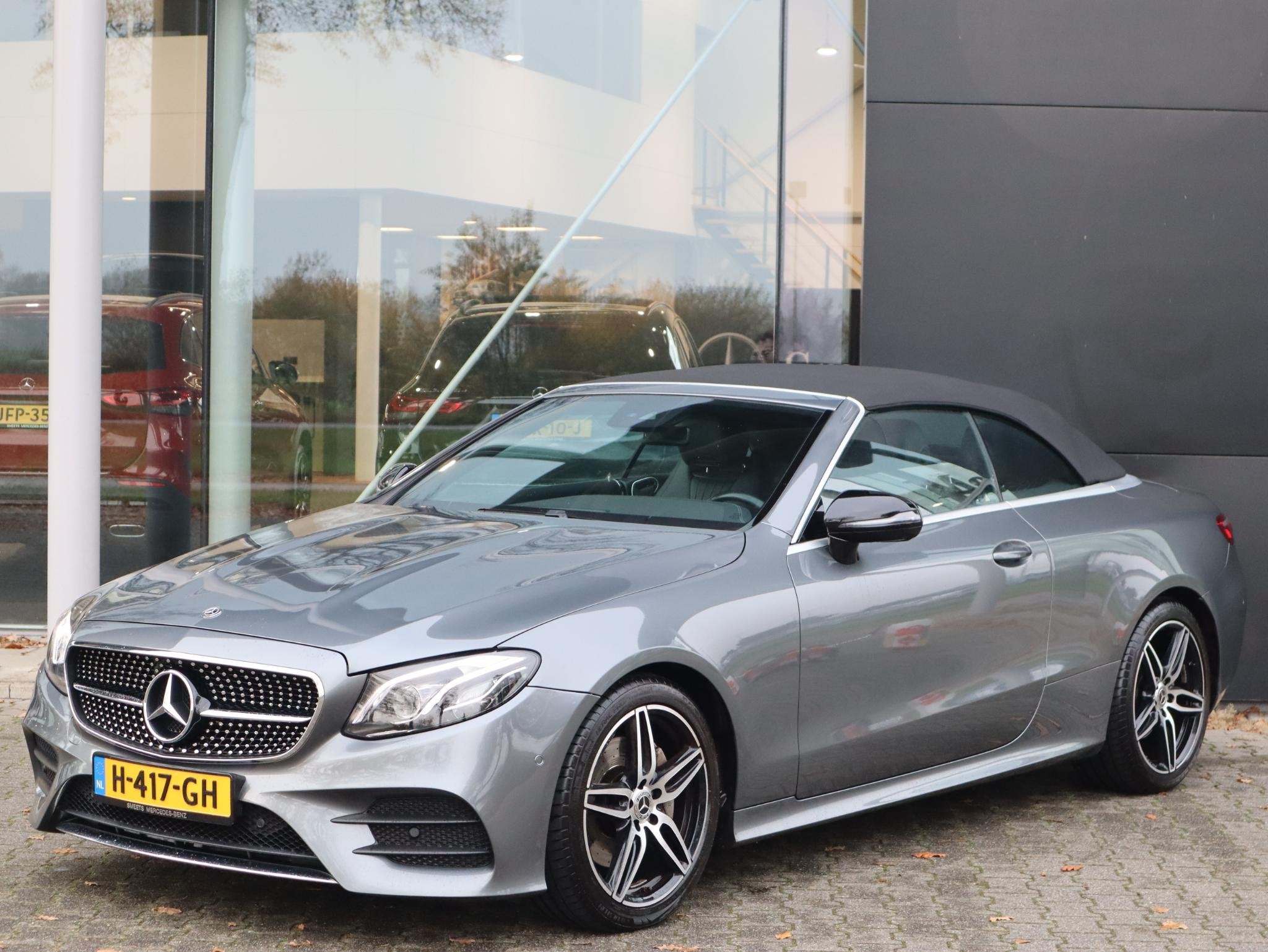 Mercedes-Benz E-klasse Cabrio 200 Premium Plus l Airscarf l, Auto's, 12 maanden, 4 cilinders, 4 stoelen, Bedrijf