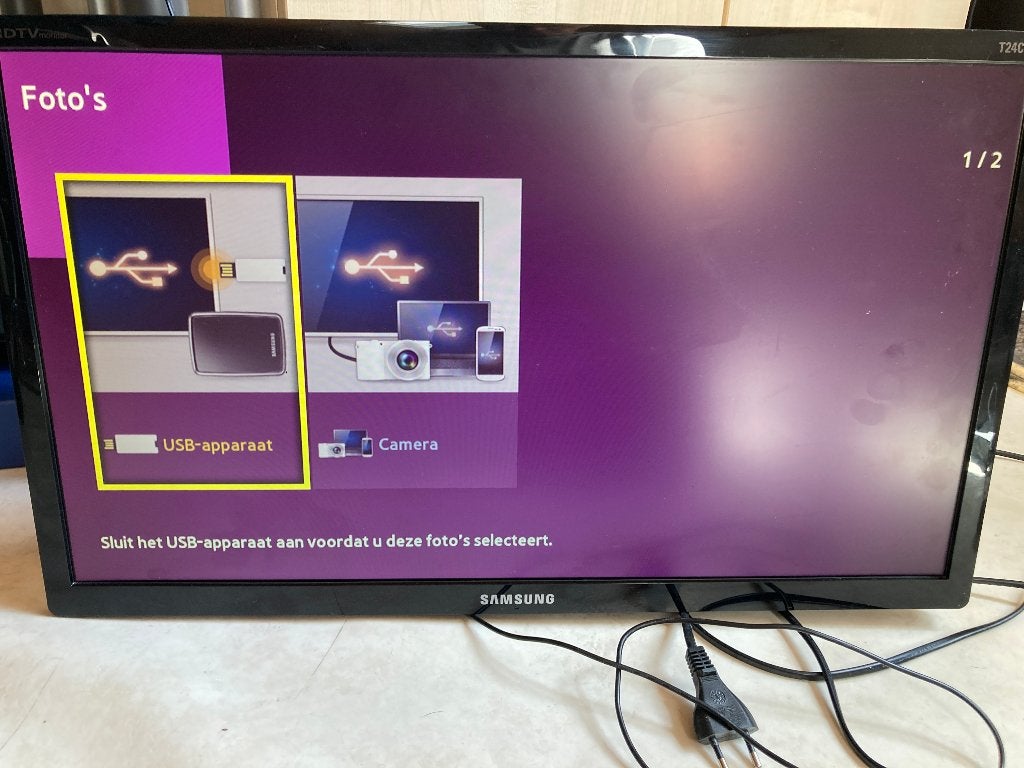 samsung T24C350  monitor met VESA beugel voor wandmontage, Ophalen, Gebruikt, HDMI, Full HD