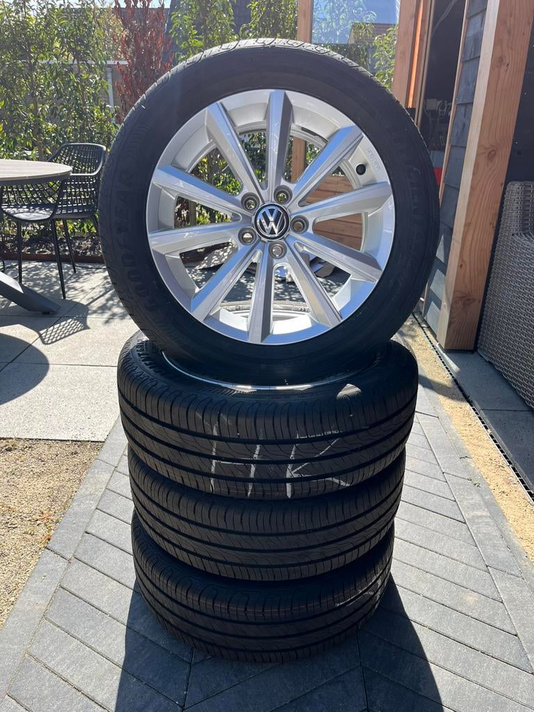 Volkswagen Polo Merano 16 Inch Zomer 5x100 Nieuw, 16 inch, Banden en Velgen, Nieuw, Ophalen of Verzenden