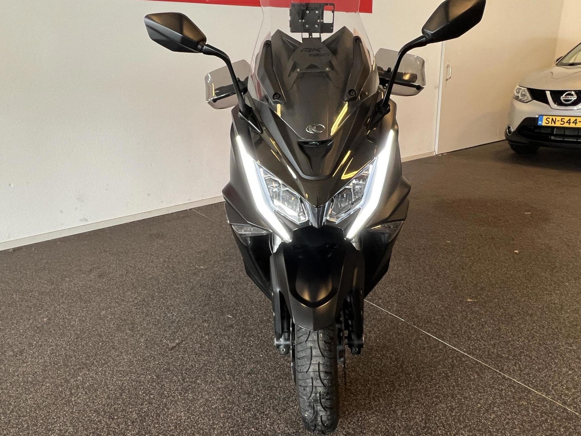 Kymco Scooter AK 550i BEENKLEED, ALARM, NOEDOO SYSTEEM, Motoren, Scooter, Kymco, Bedrijf, Meer dan 35 kW