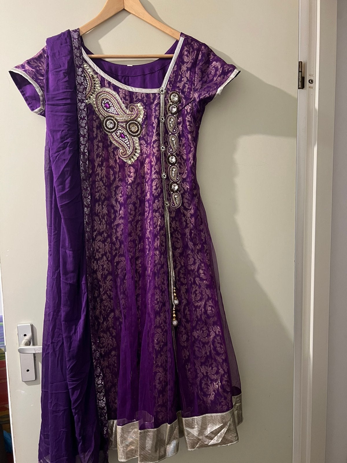 Anarkali m, Kleding | Dames, Maat 38/40 (M), Galajurk, Paars, Ophalen of Verzenden