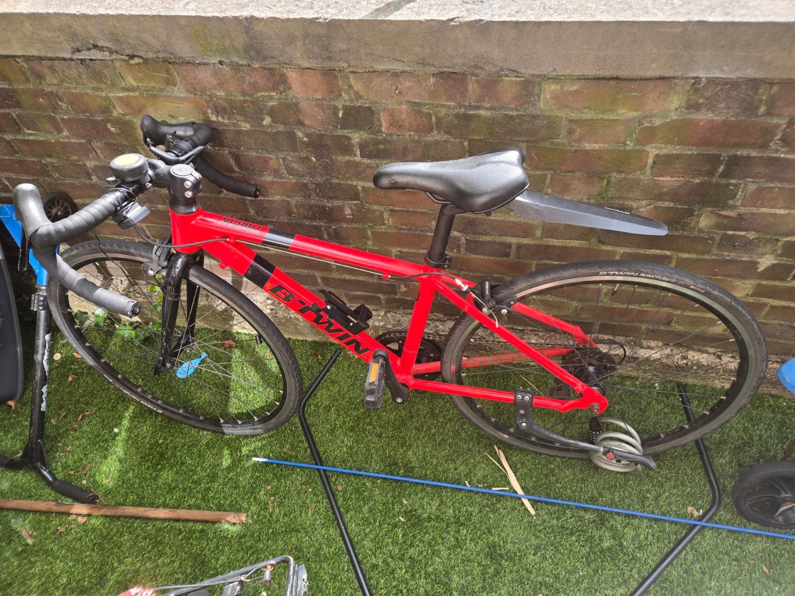 B'Twin kinderen racefiets 26, rood, goed condition, Fietsen en Brommers, Fietsen | Racefietsen, Overige merken, Minder dan 10 versnellingen