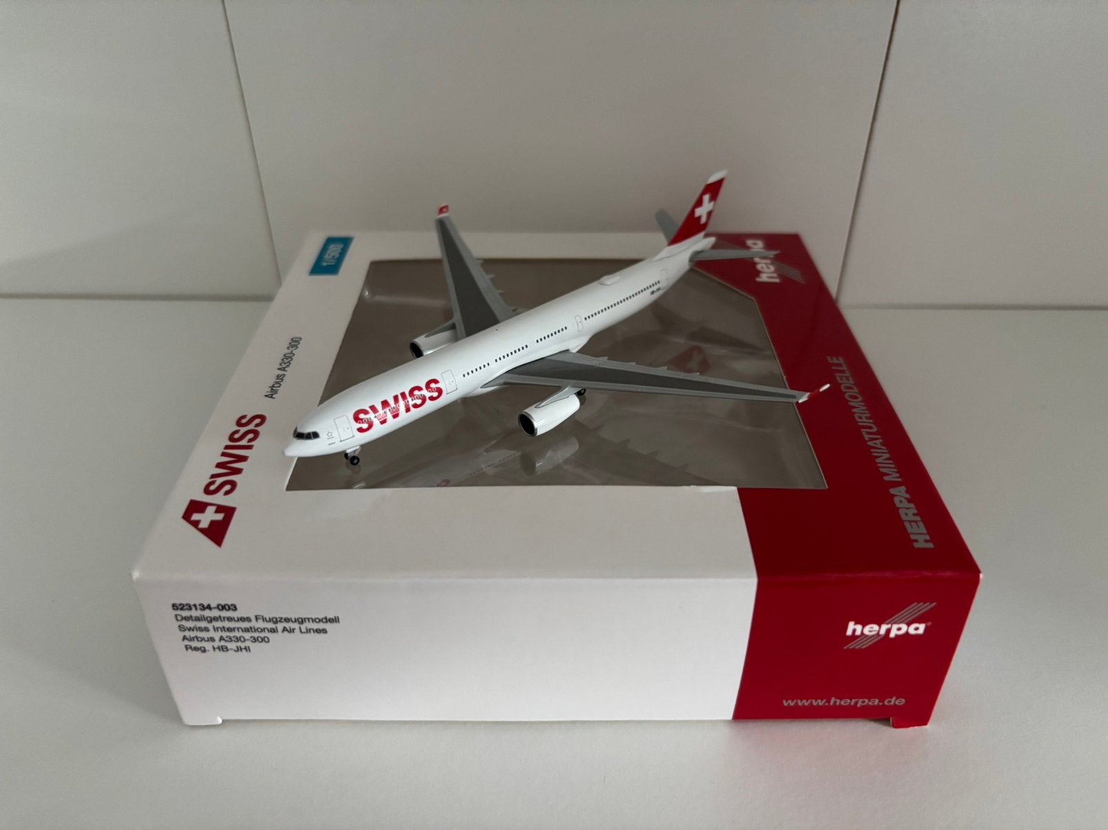 Herpa 523134-003 Swiss Air Lines Airbus A330-300 1:500, Ophalen of Verzenden, Zo goed als nieuw, Schaalmodel